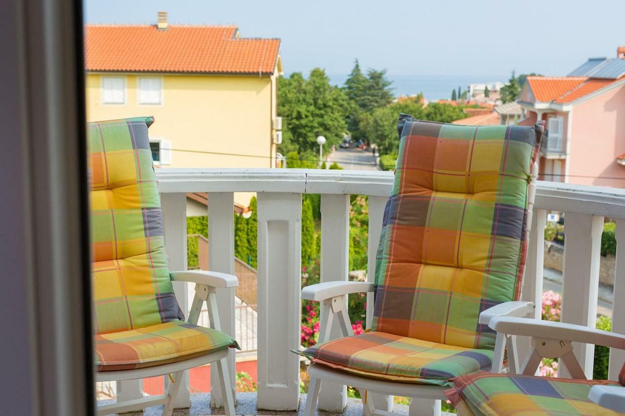 Apartman Adria Malinska Buitenkant foto